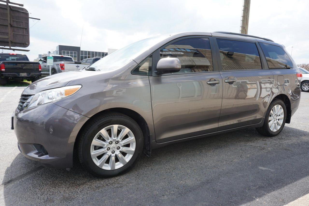 2013 Toyota Sienna LE AWD CERTIFIED *7 SEATS*TOYOTA MAINTAIN* CAMERA BLUETOOTH CRUISE ALLOYS - Photo #3