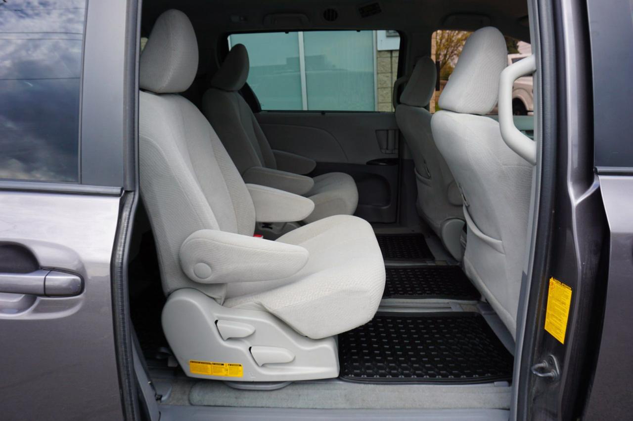 2013 Toyota Sienna LE AWD CERTIFIED *7 SEATS*TOYOTA MAINTAIN* CAMERA BLUETOOTH CRUISE ALLOYS - Photo #17