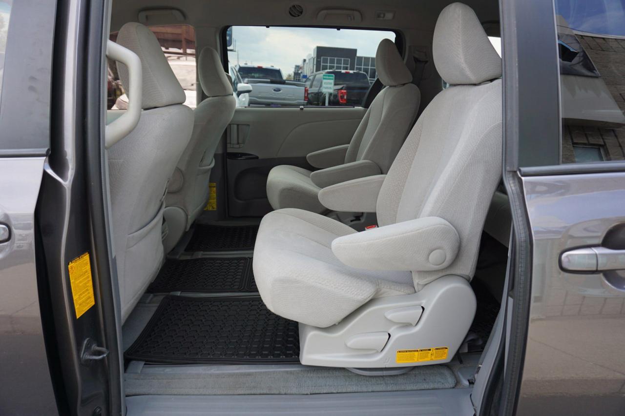 2013 Toyota Sienna LE AWD CERTIFIED *7 SEATS*TOYOTA MAINTAIN* CAMERA BLUETOOTH CRUISE ALLOYS - Photo #16