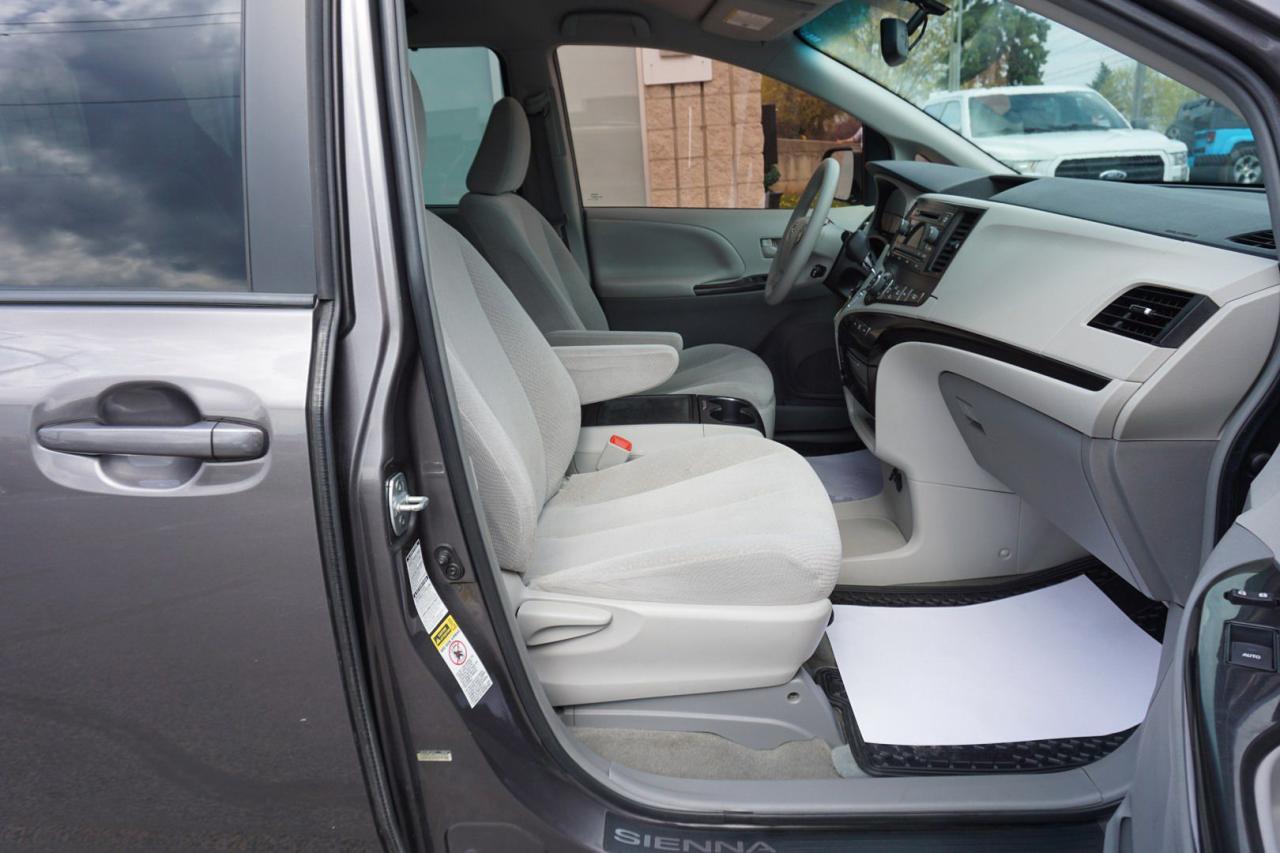2013 Toyota Sienna LE AWD CERTIFIED *7 SEATS*TOYOTA MAINTAIN* CAMERA BLUETOOTH CRUISE ALLOYS - Photo #19