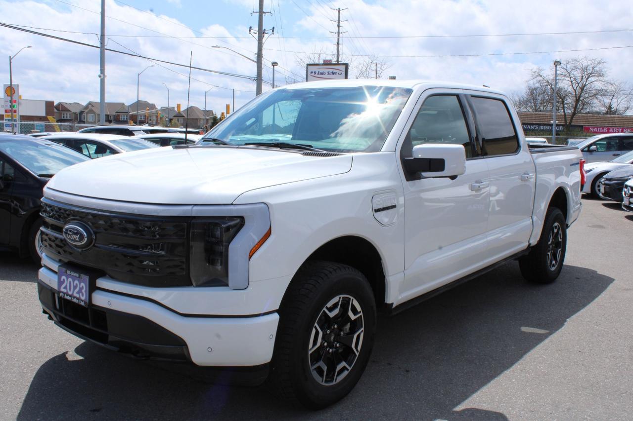2023 Ford F-150 Lightning Platinum - Photo #15