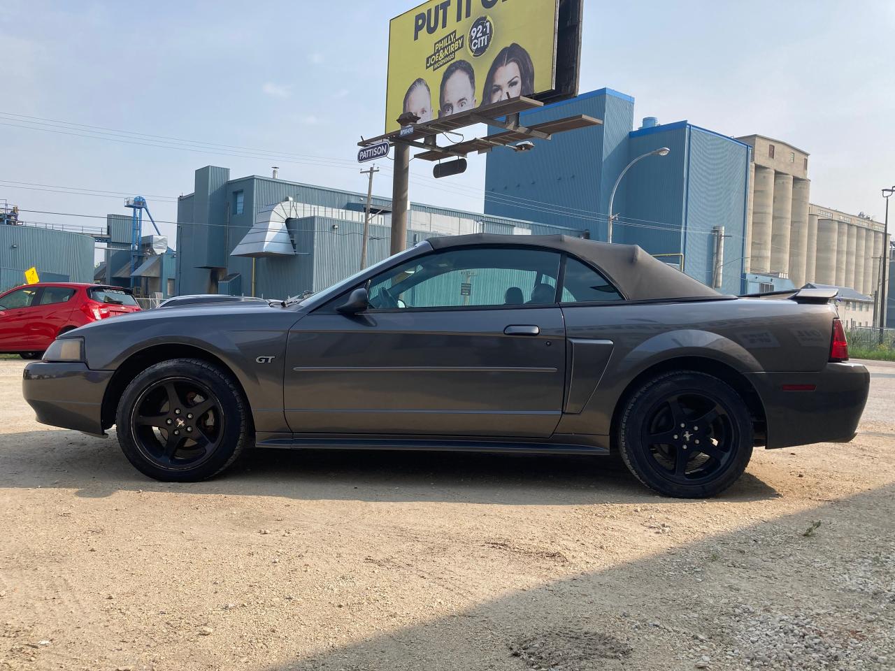 2003 Ford Mustang GT - Photo #4