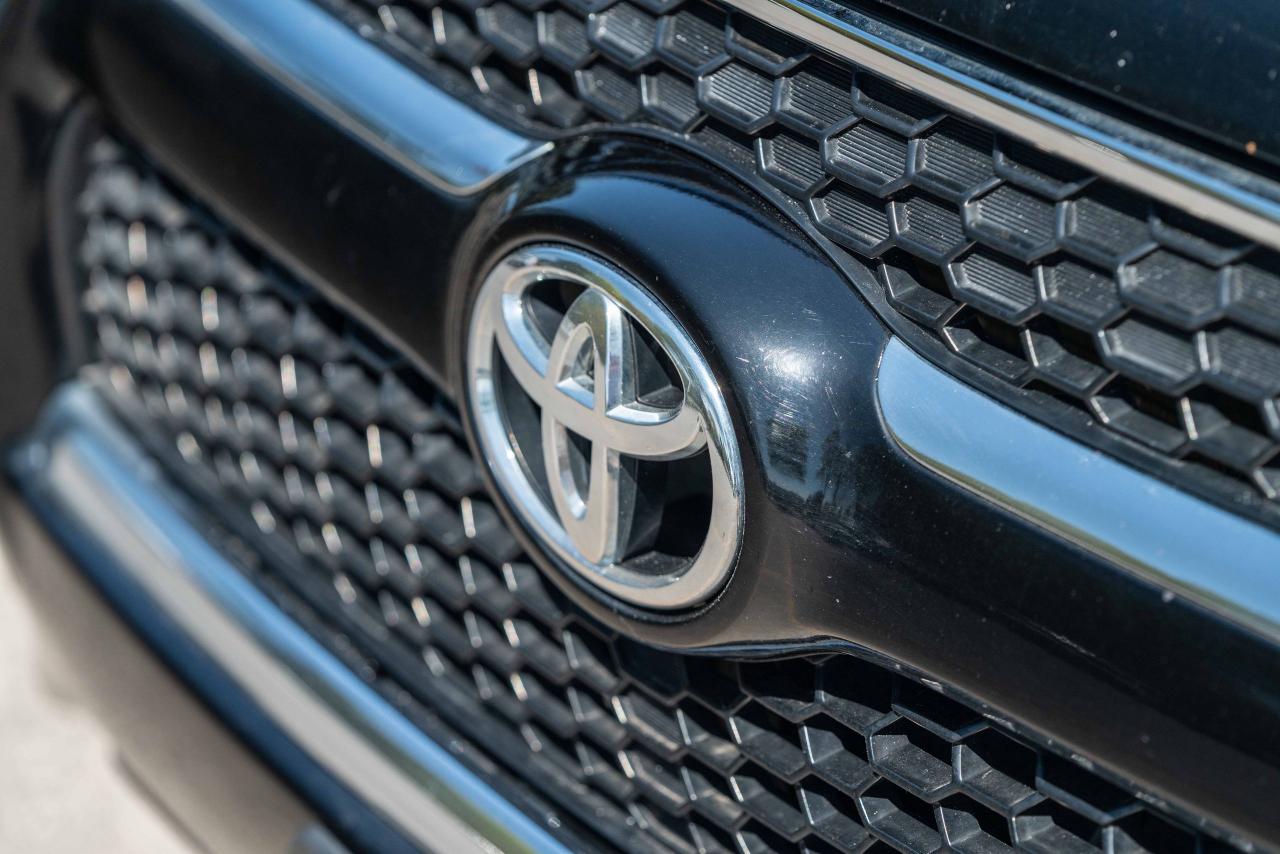 2009 Toyota RAV4 LIMITED  - Photo #17