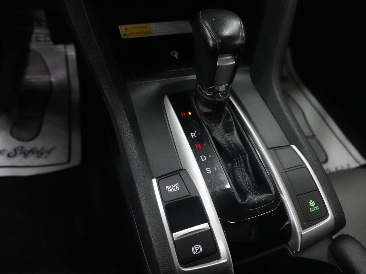 2016 Honda Civic COUPE TOURING | Nav | Leather | Sunroof | CarPlay
