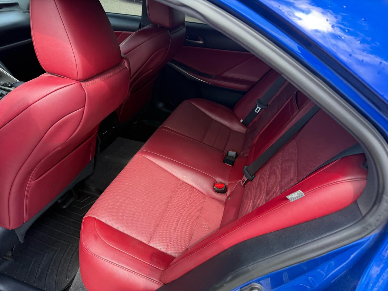 2017 Lexus IS 350 F-SPORT, NO ACCIDENTS, RED INTERIOR, CERTIFIED - Photo #11