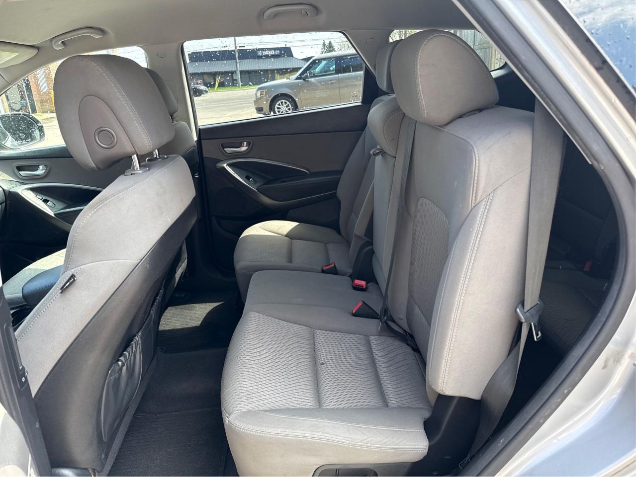 2015 Hyundai Santa Fe XL - Photo #10