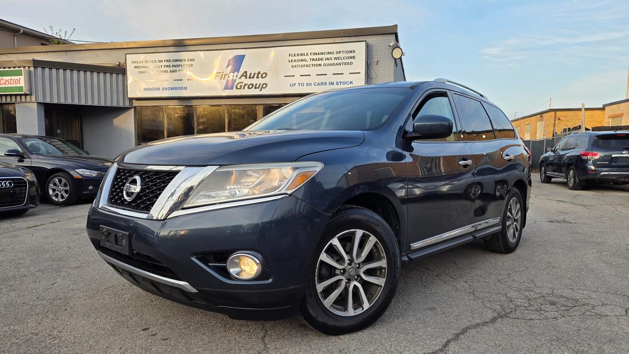 Used 2014 Nissan Pathfinder SL for sale in Etobicoke, ON