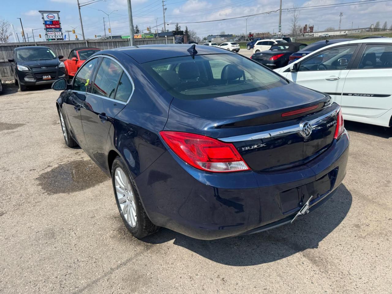 2011 Buick Regal CXL, LEATHER, LOADED, 4 CYL, ONLY 51KMS, CERTIFIED - Photo #3