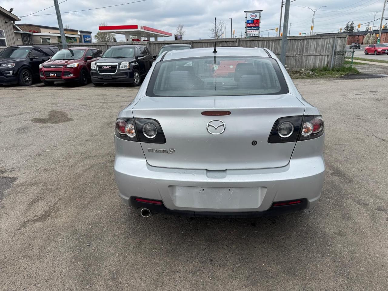2009 Mazda MAZDA3 GX, AUTO, ONLY 61,000KMS, VERY CLEAN, CERTIFIED - Photo #4