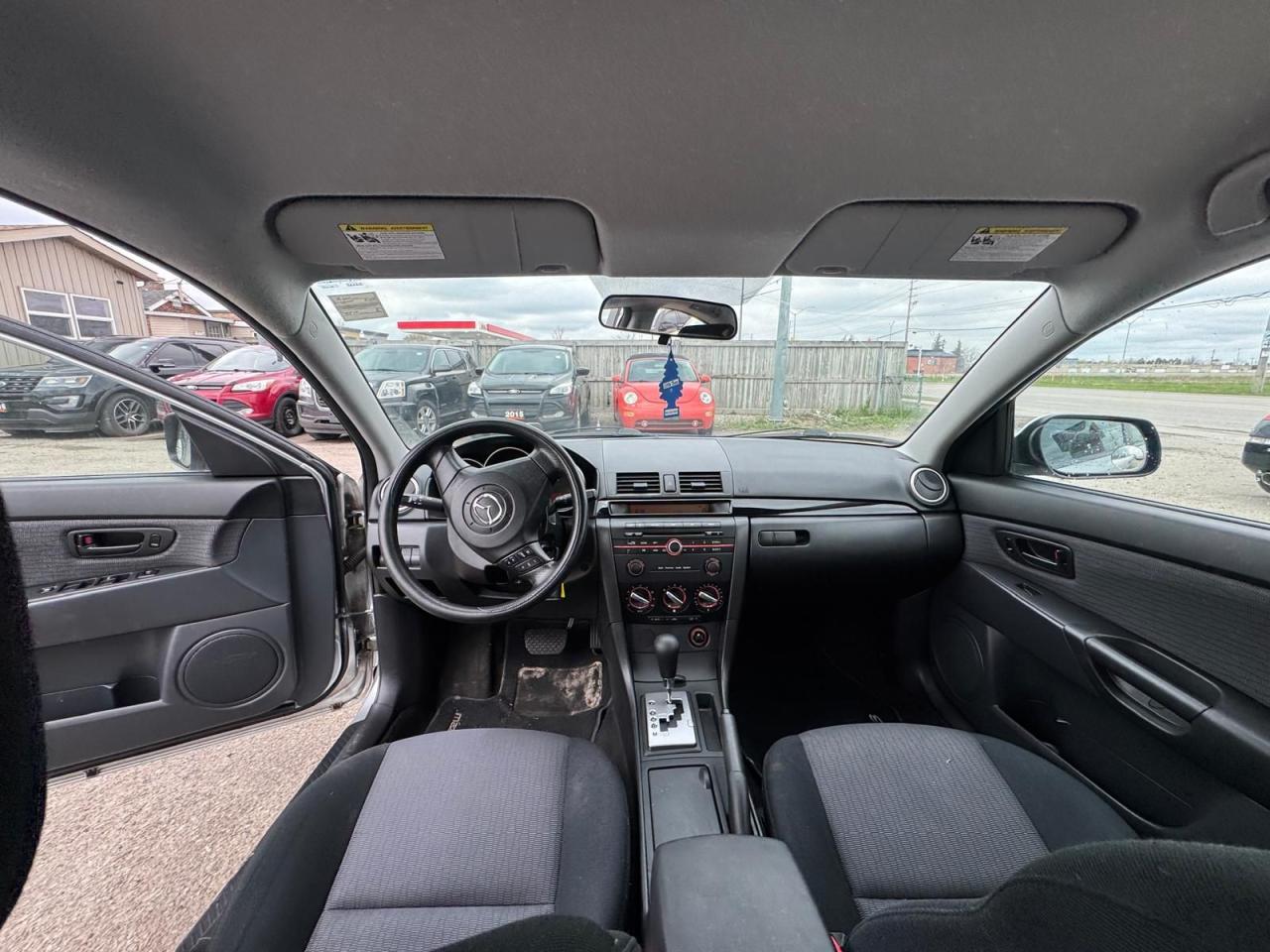 2009 Mazda MAZDA3 GX, AUTO, ONLY 61,000KMS, VERY CLEAN, CERTIFIED - Photo #10