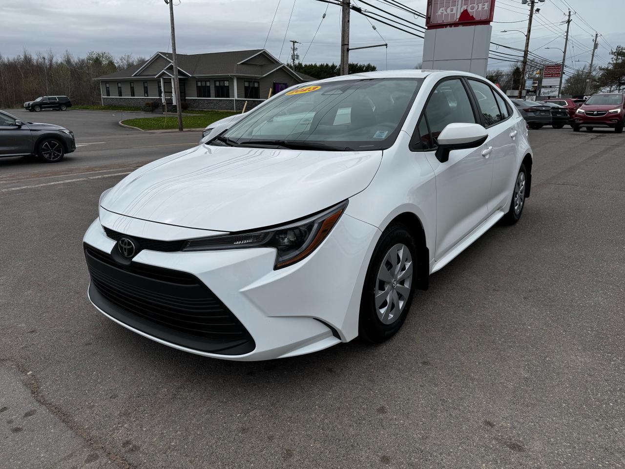 2023 Toyota Corolla L Photo3