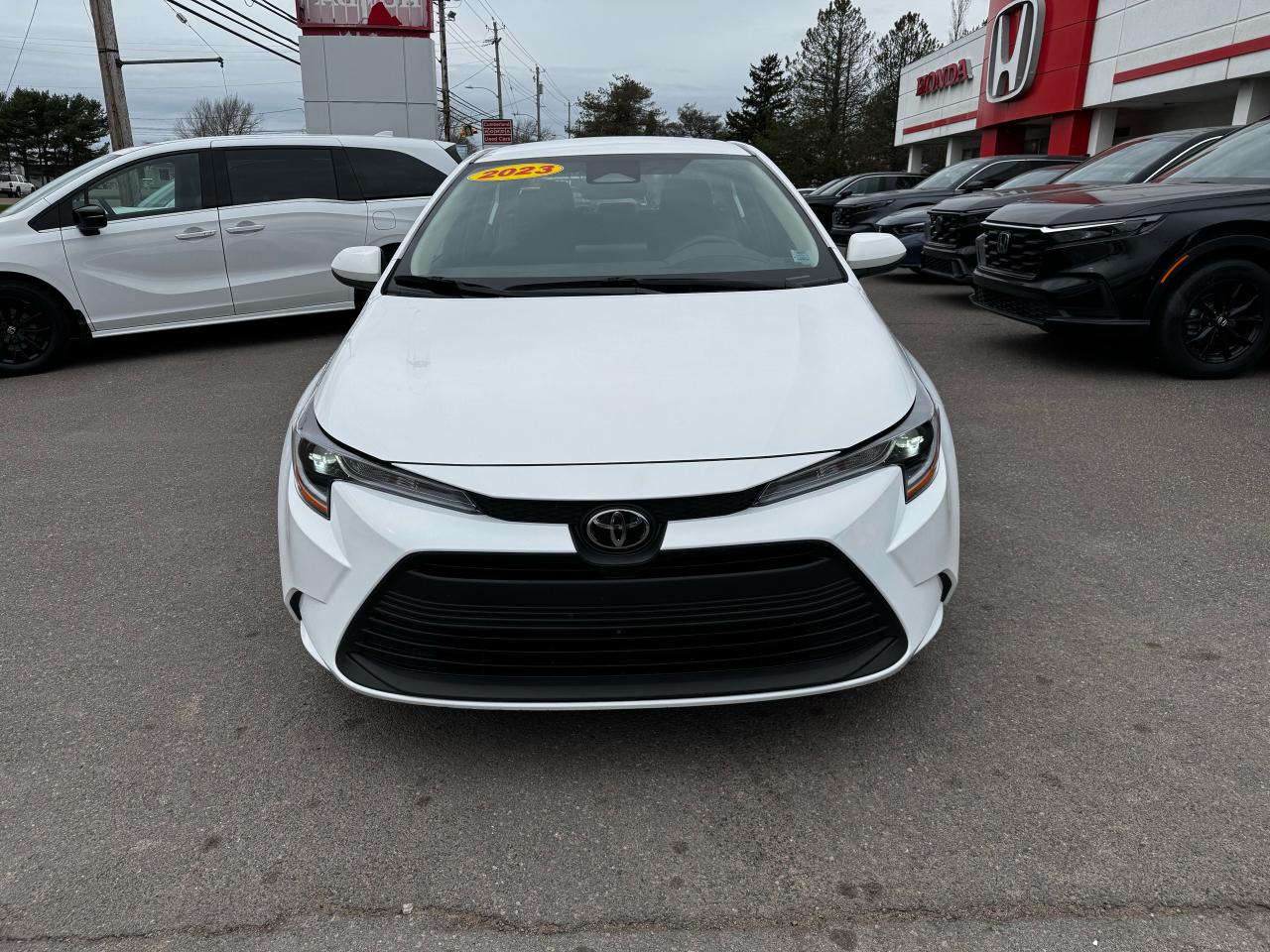 2023 Toyota Corolla L Photo2