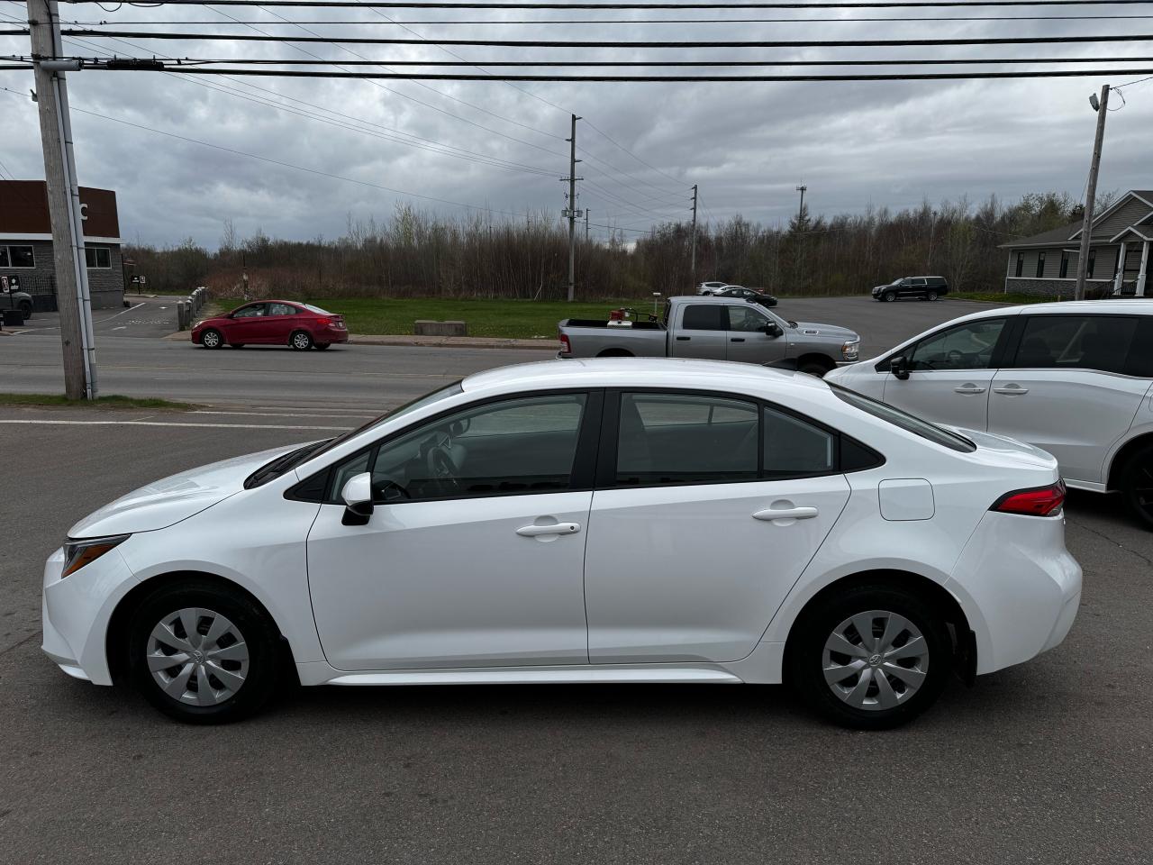2023 Toyota Corolla L Photo4