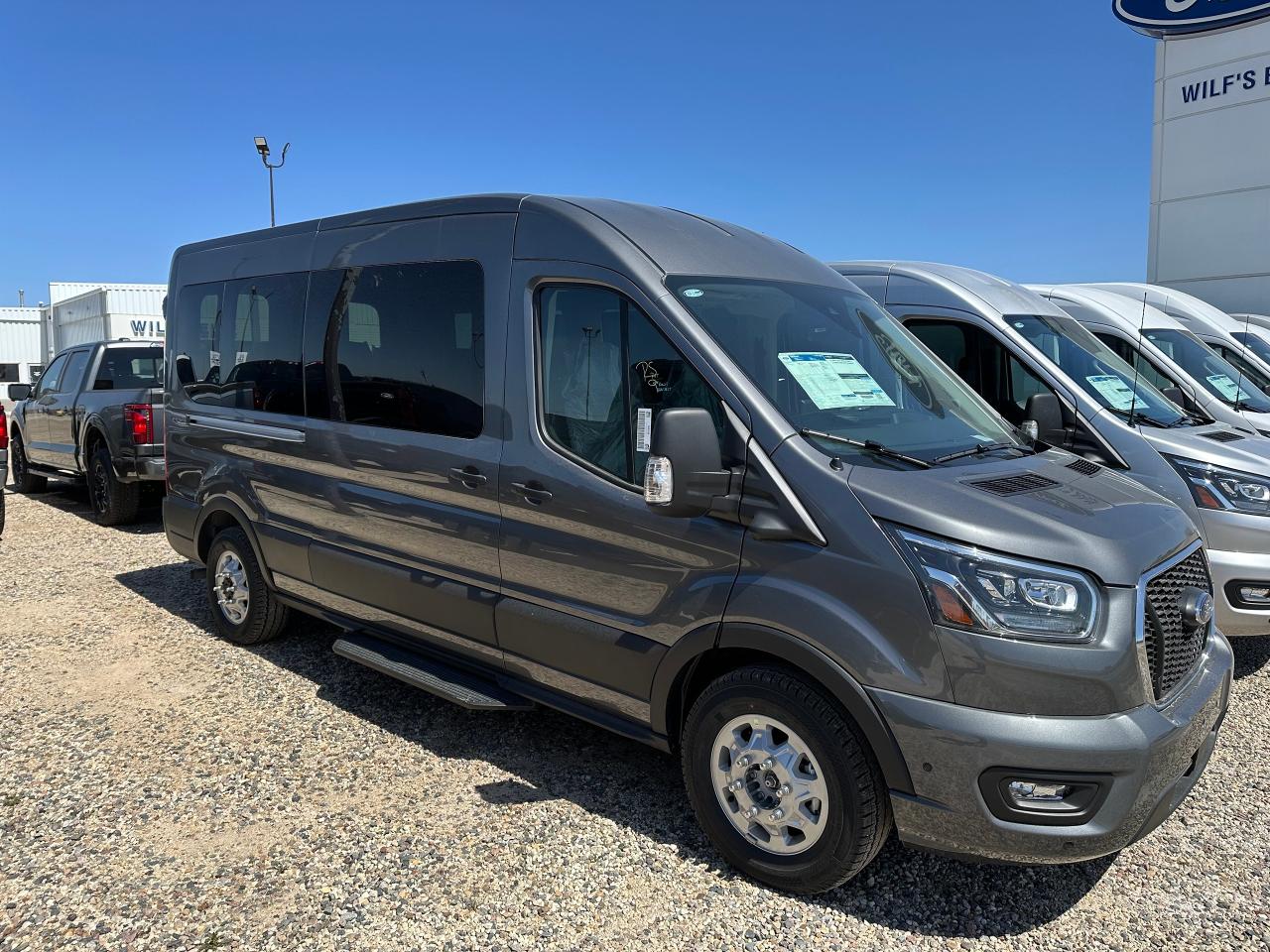 New 2025 Ford Transit Passenger Wagon XLT T-350 148 Med Roof  AWD 302A for sale in Elie, MB
