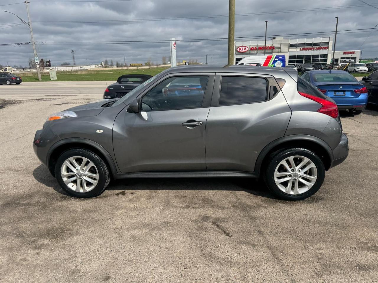2012 Nissan Juke SV, AUTO, ONLY 69,000KMS, VERY CLEAN, CERTIFIED - Photo #2