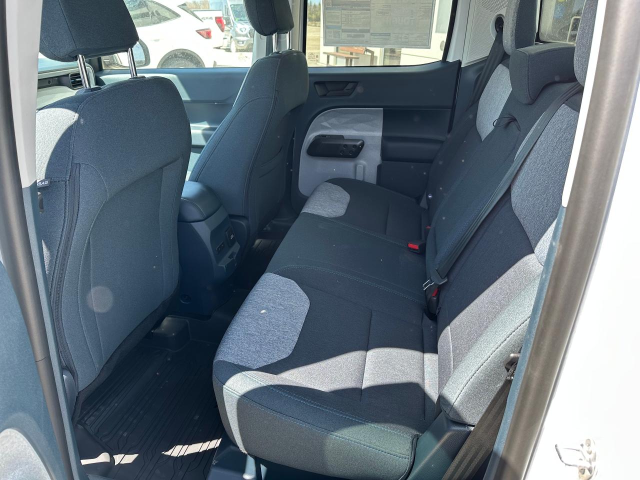 2025 Ford Maverick XLT AWD SuperCrew 301A Photo5