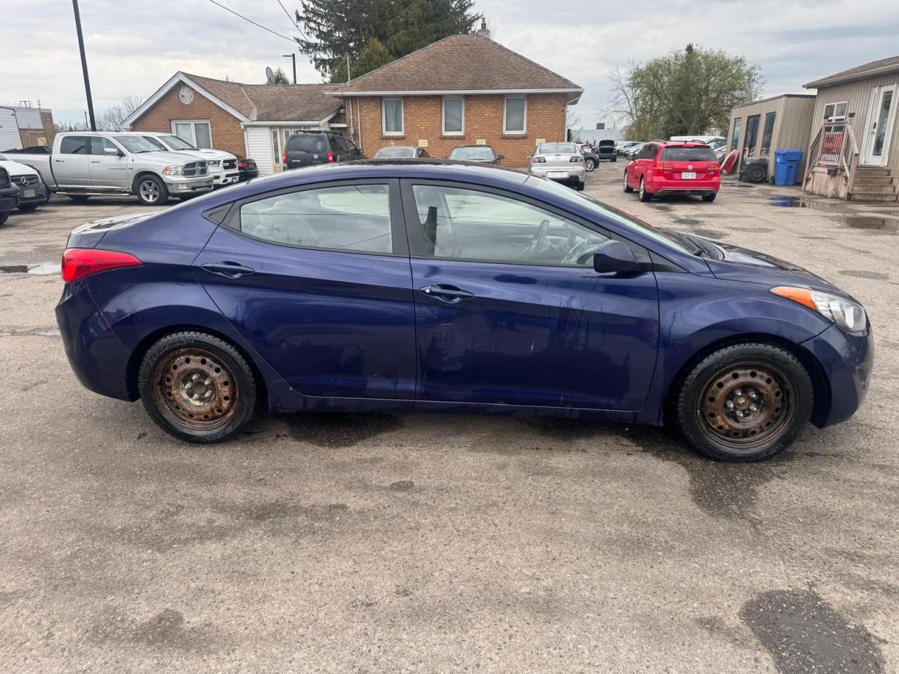 2013 Hyundai Elantra L, MANUAL, 2 SETS OF WHEELS, CERTIFIED - Photo #5