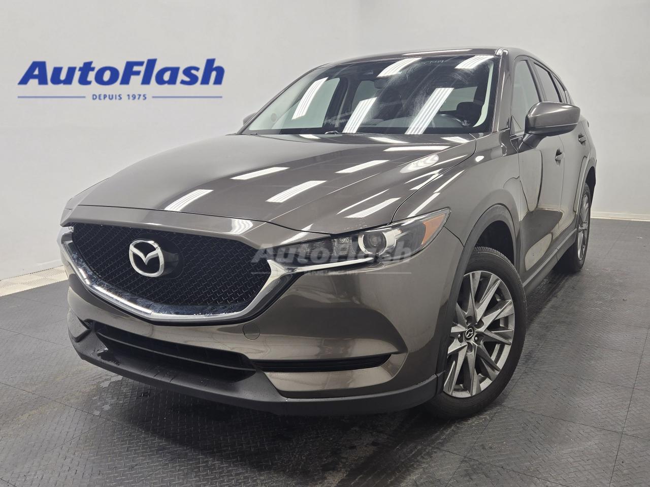 +Caméra de recul / Backup camera 
+Bluetooth 
+Sièges chauffants / Heated seats 
+Sièges en cuir / Leather interior 
+Hayon électrique / Electric hatch
+Régulateur de vitesse  / Cruise control 
+Démarrage à bouton / Push button start																							

Un seul propriétaire, Vérifié par Carfax, Kilométrage certifié, Historique dentretien, Ce véhicule a été acheté dun particulier, Véhicule impeccable! Ce véhicule est 100% original, 	

One owner, Carfax verified, Certified kilometers, Maintenance history, This vehicle was bought from a private seller, Impeccable Vehicle!  This vehicle is 100% original, 																						

Visitez notre page Google pour voir tous les commentaires positifs que nos clients nous laissent.
 
Financement rapide et facile, 1 ère, 2e et 3e chances au crédit, approbation en 30 minutes, taux dacceptation très élevé. 

Essayez notre demande de crédit sécurisée en ligne, sans obligation! 

Nous sommes les spécialistes des autos, fourgonnettes, VUS, 4x4, et les camions légers jusquà une tonne. 

*Seulement le nettoyage de base du véhicule, fait par un sous-traitant, est inclus. Pour un perfectionnement de lesthétique intérieur/extérieur, dont une décontamination de la peinture, des retouches de peinture, fait par nos experts en esthétique, une somme de 249$ sera ajoutée à votre facture. Aussi disponible, loption dimmatriculé la voiture sur place, qui vous permet dépargner du temps et le cout de 25$ du transit temporaire.

*AutoFlash se réserve le droit de refuser un paiement en comptant. 

*************

Since 1975 AutoFlash offers the best price-quality and excellent service. 

Visit our Google page to read all the nice things our clients have to say about us.

We have financing for all credit situation.  1st 2nd 3rd chance credit with an excellent approval rate!

Try our secured online credit application any time,  with no obligation! 

We specialize in all brands, makes and models. Whether you need a car, truck, SUV or minivan, we can help you.

And if we dont have it, well find it for you!

*Only the basic cleaning of the vehicle, done by a subcontractor, is included in the advertised price.For a complete interior/exterior detailing, done by our esthetic specialists, which includes a complete paint decontamination and paint touch-ups if needed, an amount of 249$ will be added to your invoice.Also available, in-house licensing, which allows you to save the $25 for a temporary Transit.

*AutoFlash reserves the right to refuse a cash payment.