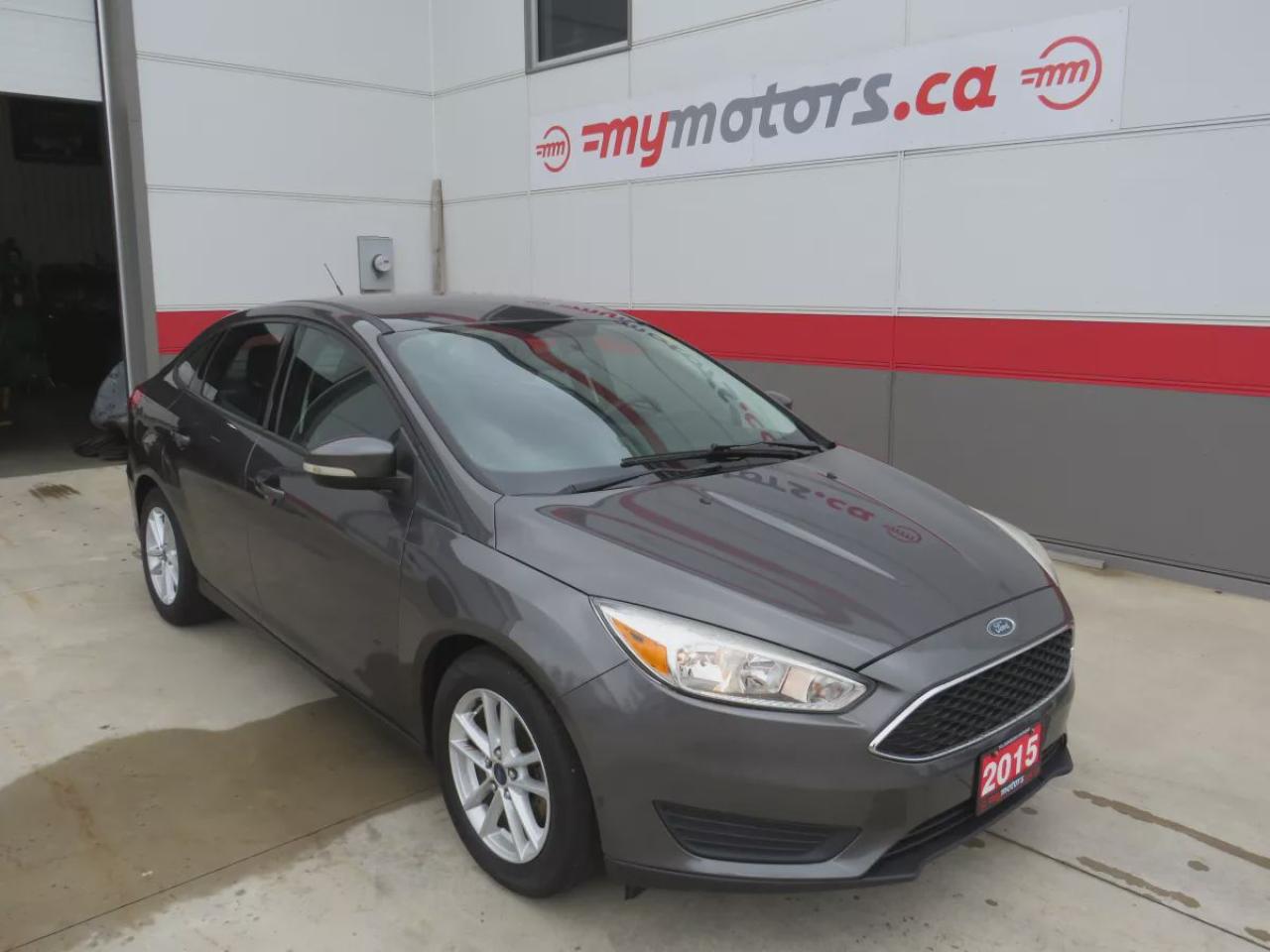 Used 2015 Ford Focus SE (**LOW KM!!**SAFETY/CERTIFIED**AUTOMATIC**ALLOY RIMS**CRUISE CONTROL**BLUETOOTH**REVERSE CAMERA**) for sale in Tillsonburg, ON