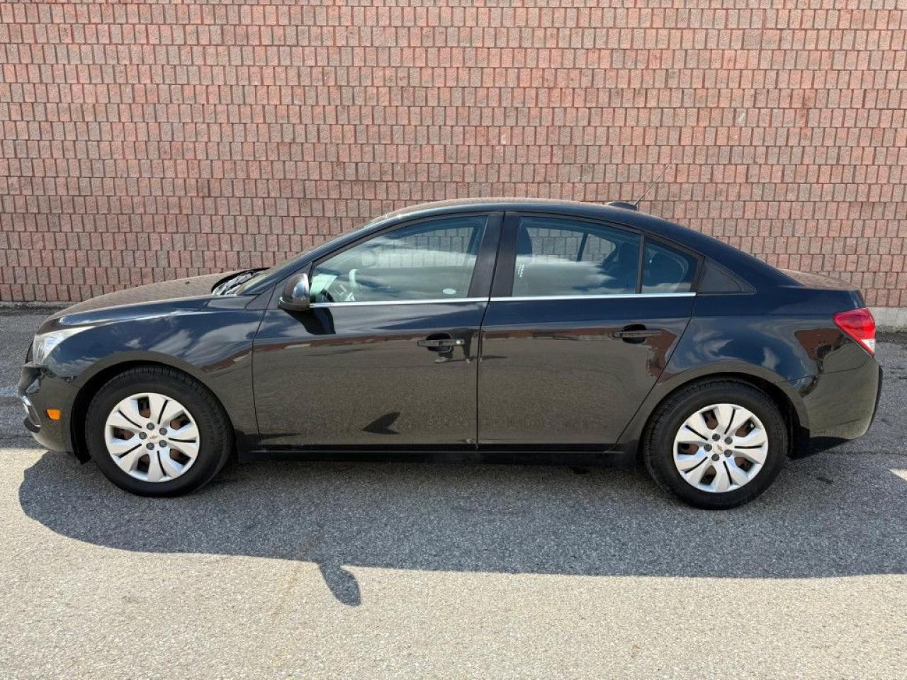 2015 Chevrolet Cruze LT | ONE-OWNER | CLEAN CARFAX | BACK-UP CAM | REMOTE STARTER | BLUETOOTH | - Photo #3