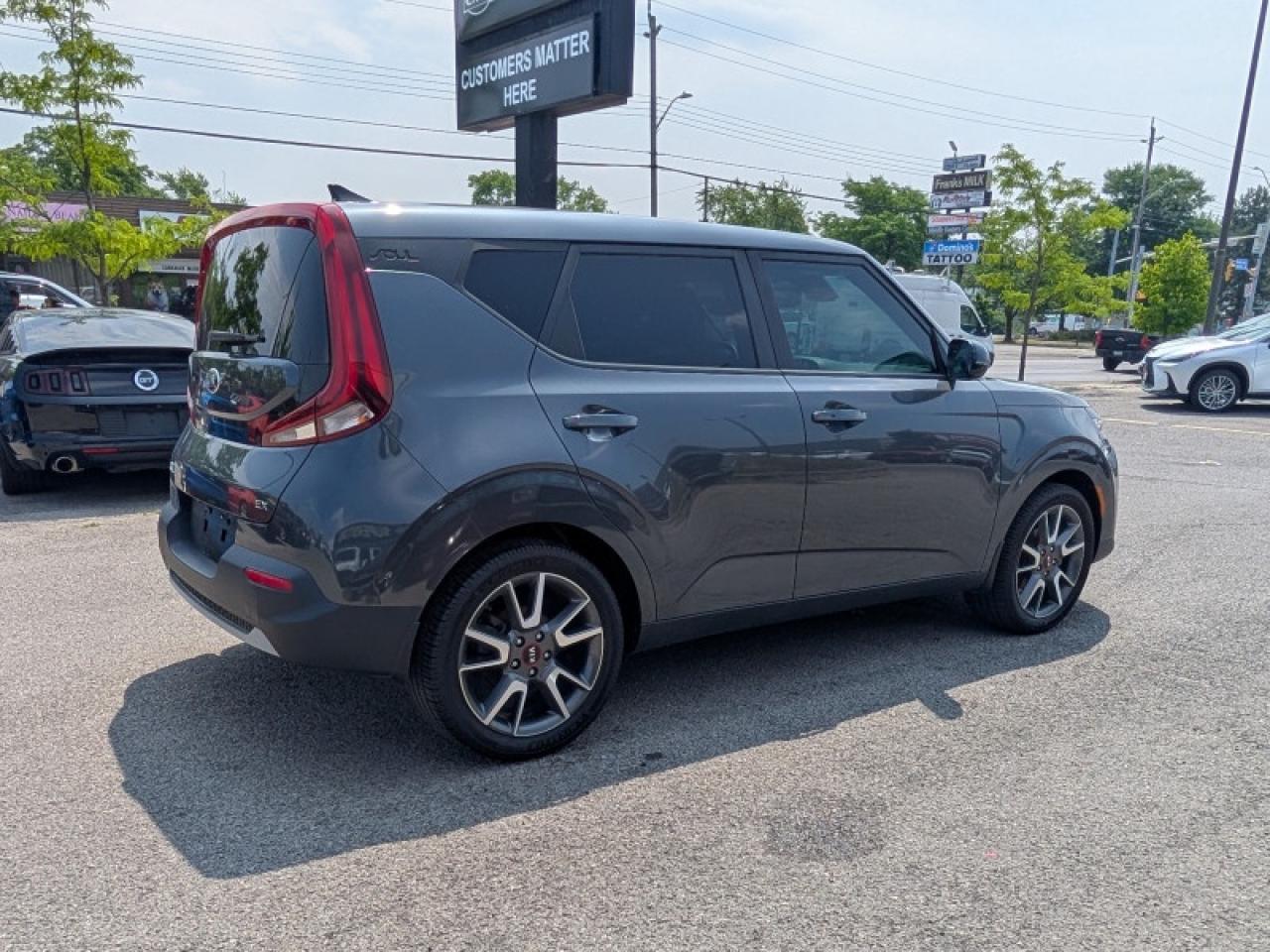2021 Kia Soul EX Premium  **LOW KMS - SUNROOF** Photo4