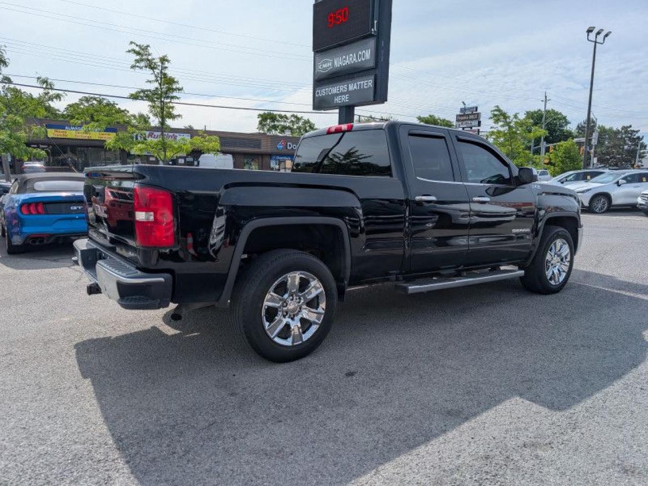 2019 GMC Sierra 1500 Limited SLE  **Z71 PKG | 20-IN ALLOYS** Photo4