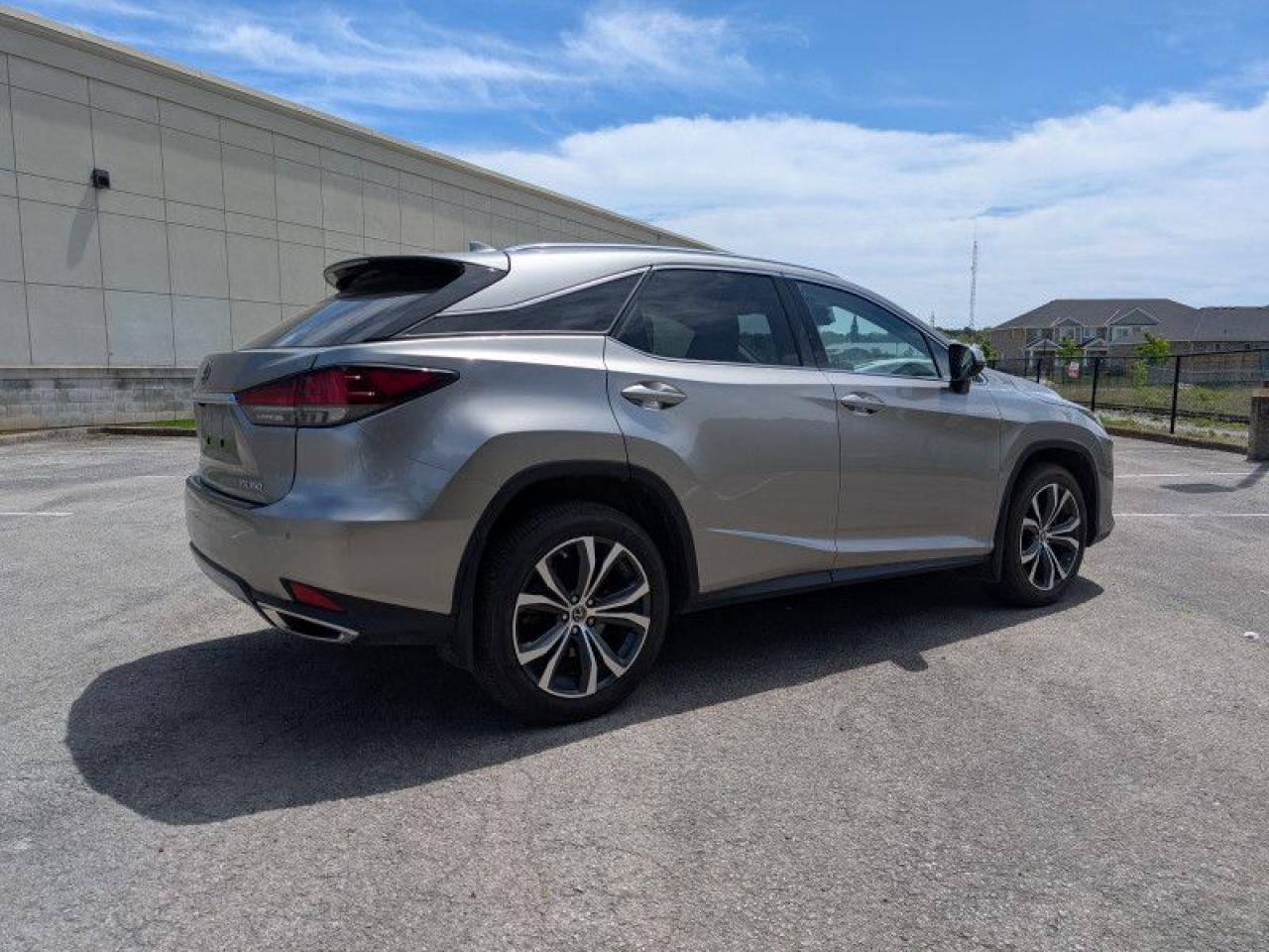 2022 Lexus RX 350  **COOLED SEATS - POWER SUNROOF** Photo4