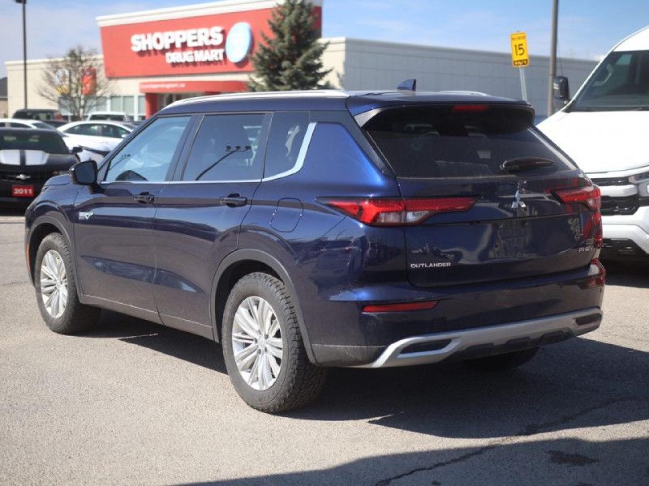 2023 Mitsubishi Outlander Phev SEL  **HYBRID - 7 PASS** Photo2
