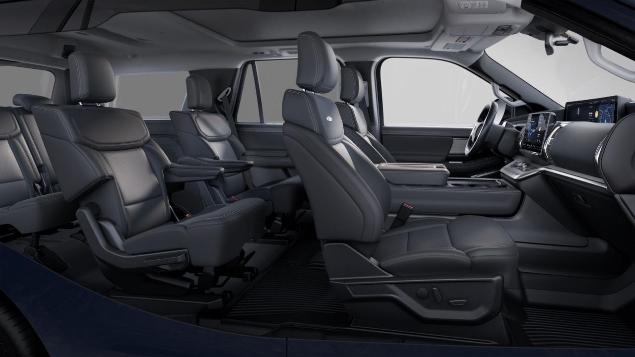 2025 Ford Expedition Platinum Photo5