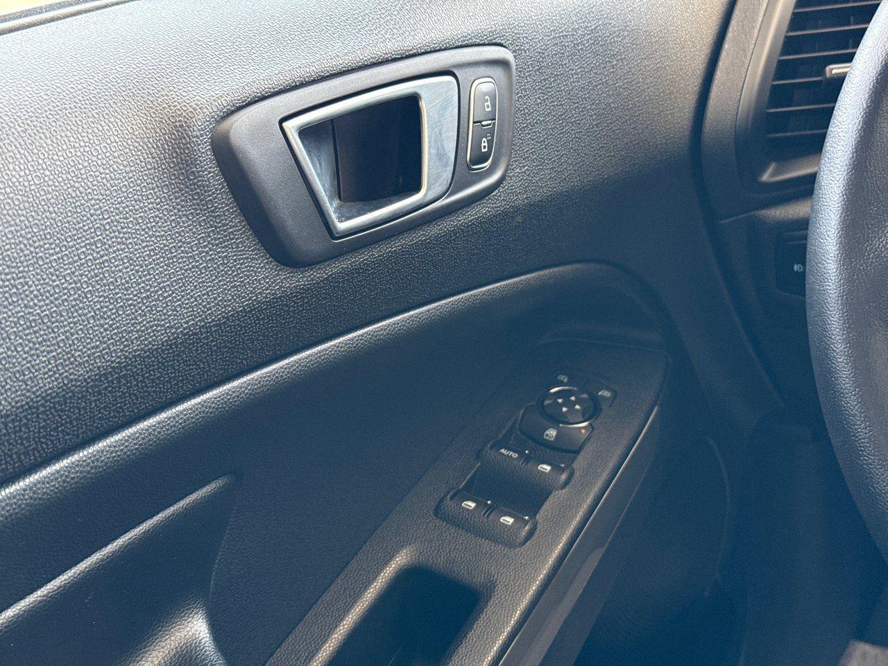2022 Ford EcoSport Titanium - Photo #22