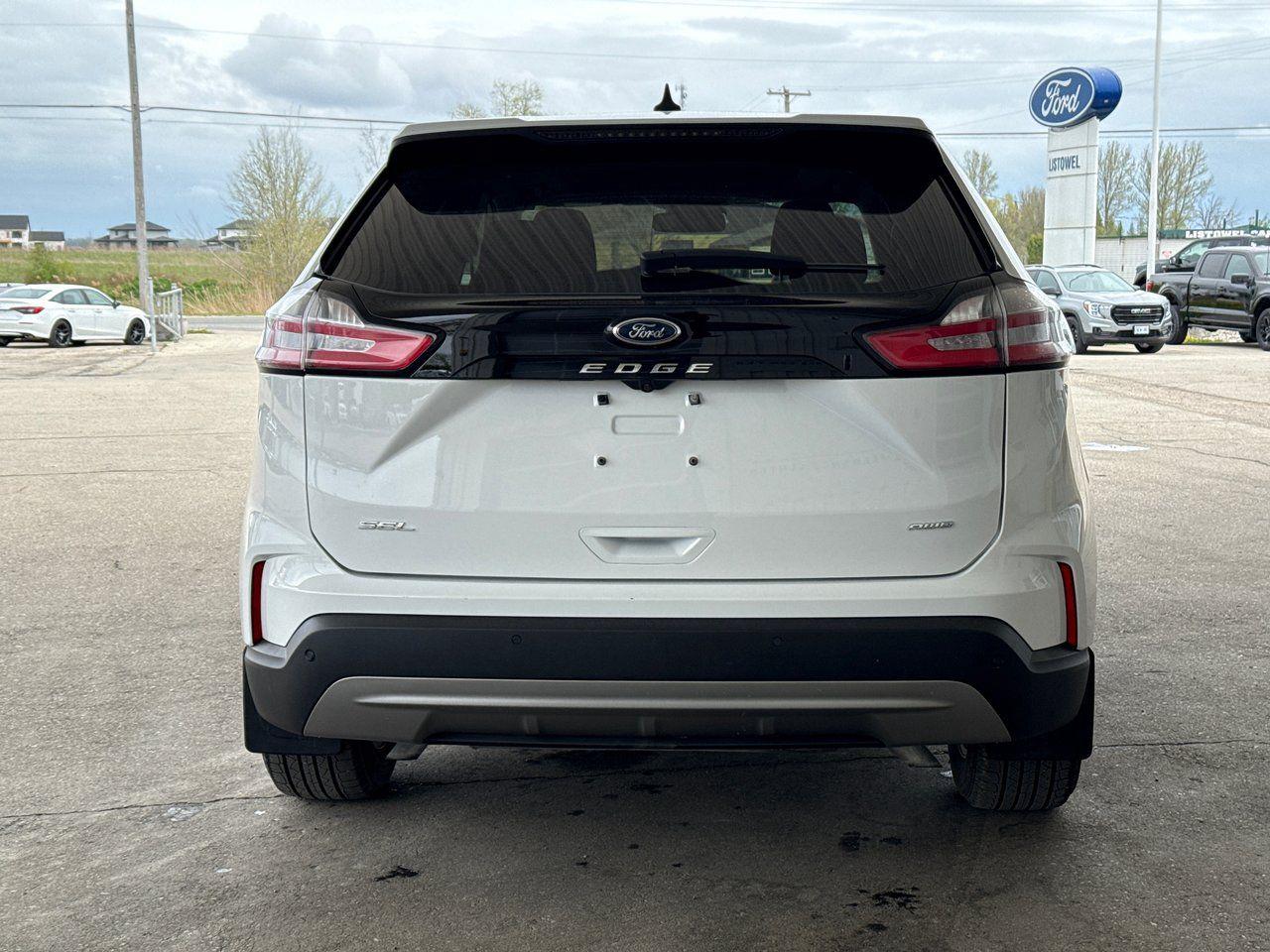 2024 Ford Edge SEL - Photo #6