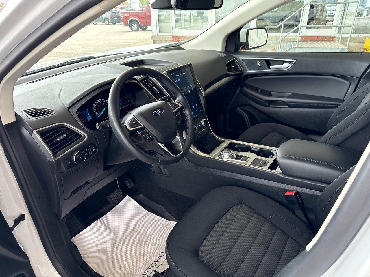 2024 Ford Edge SEL - Photo #12