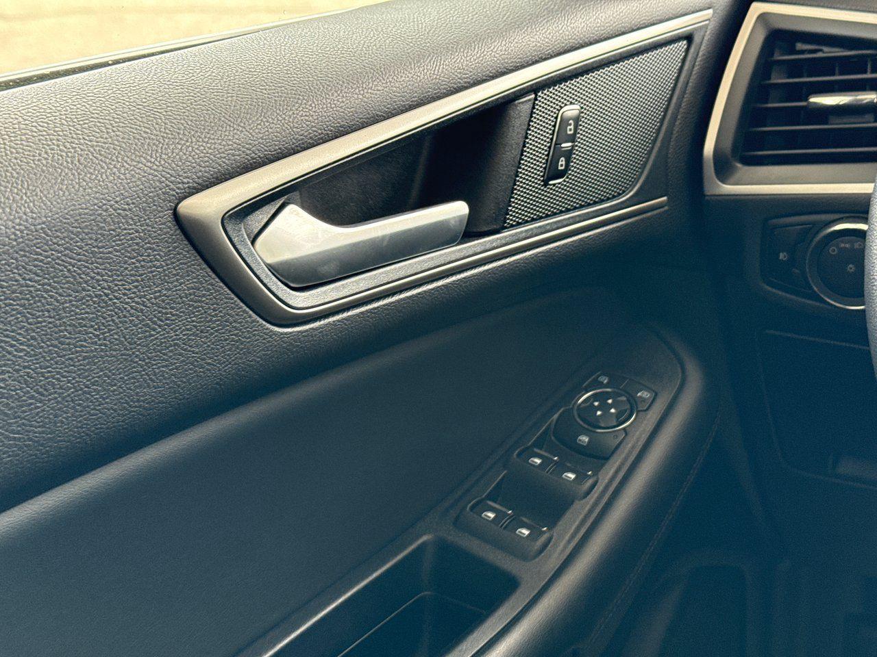 2024 Ford Edge SEL - Photo #20