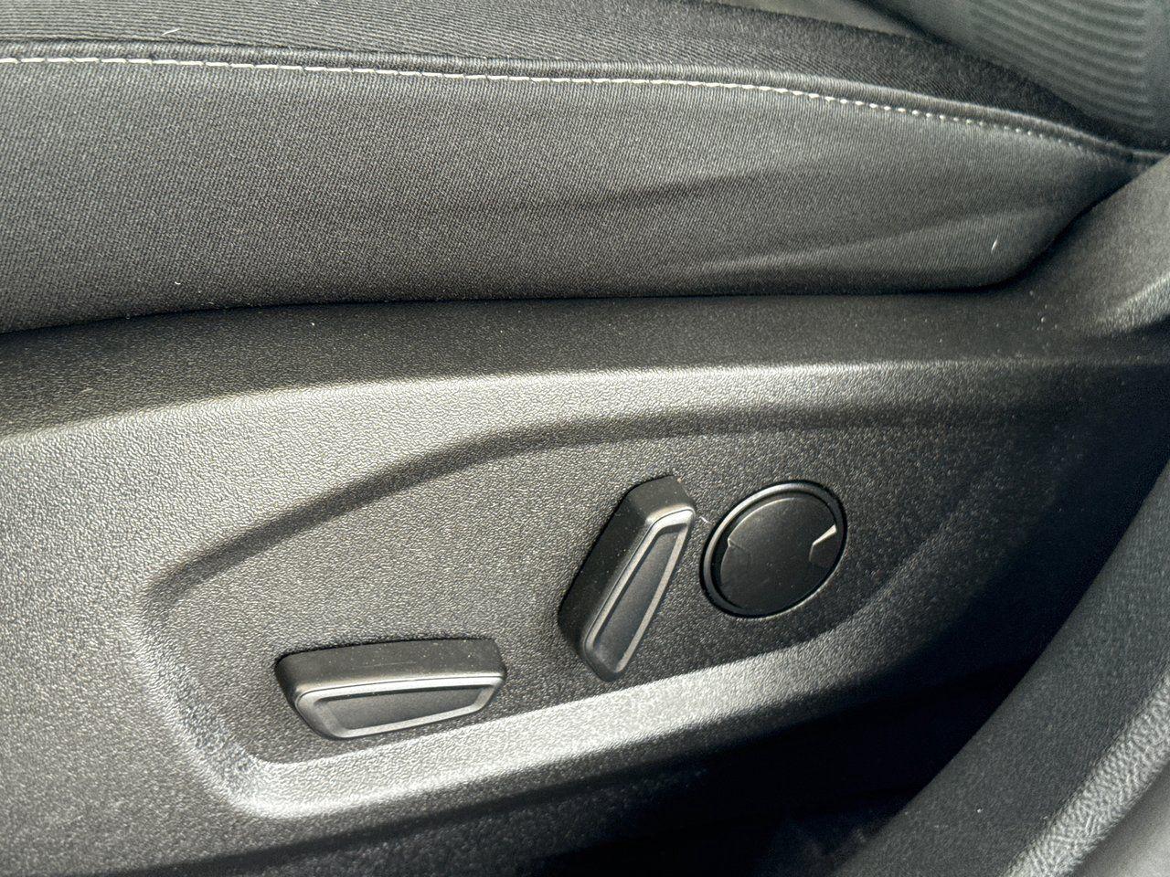 2024 Ford Edge SEL - Photo #23