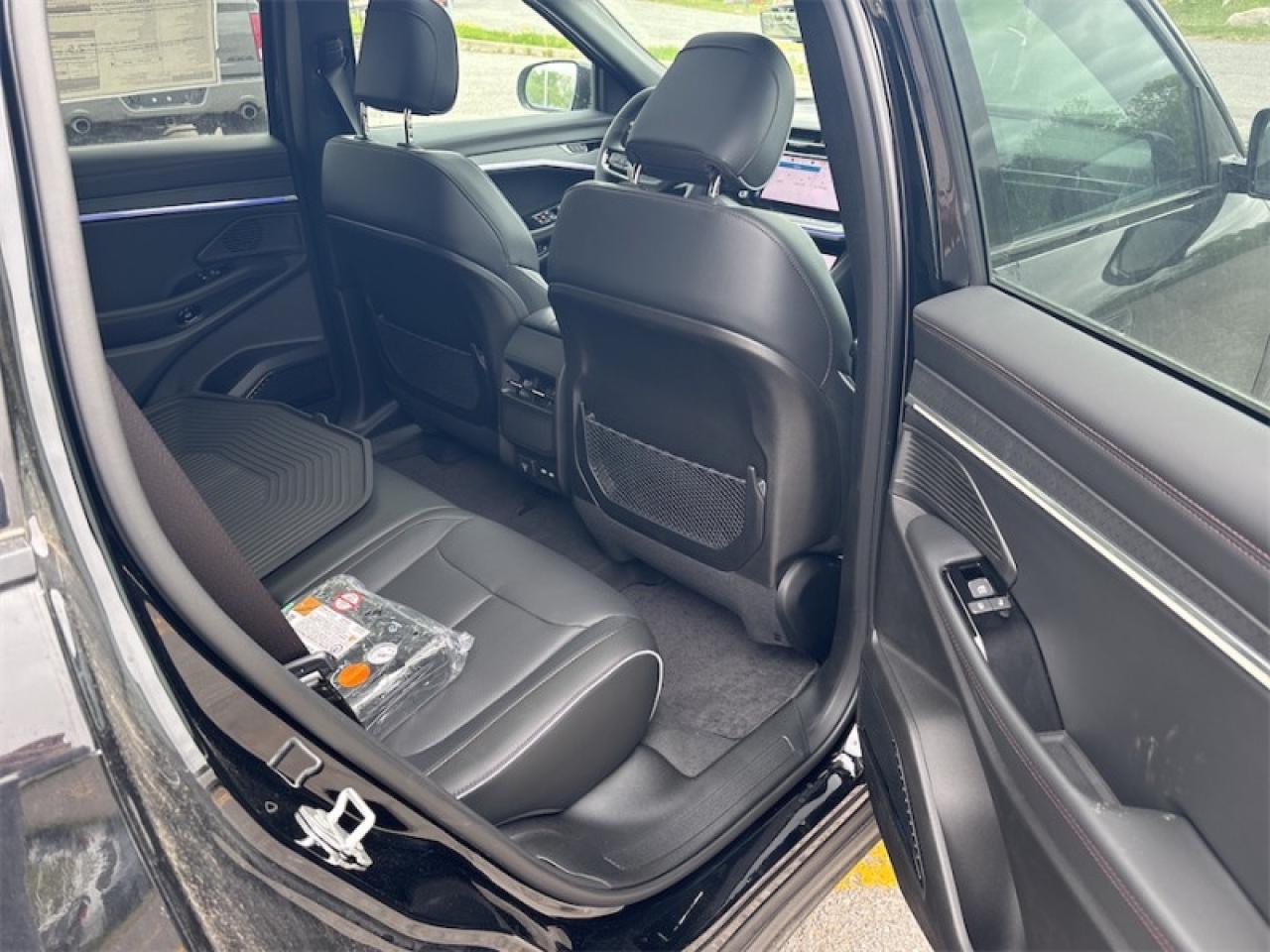 2025 Jeep Wagoneer S Limited  - Sunroof -  Navigation Photo