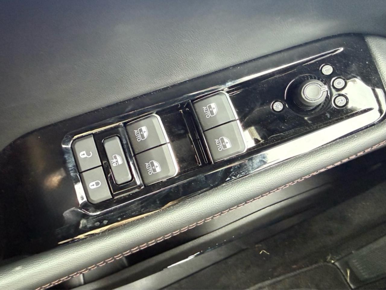 2025 Jeep Wagoneer S Limited  - Sunroof -  Navigation Photo