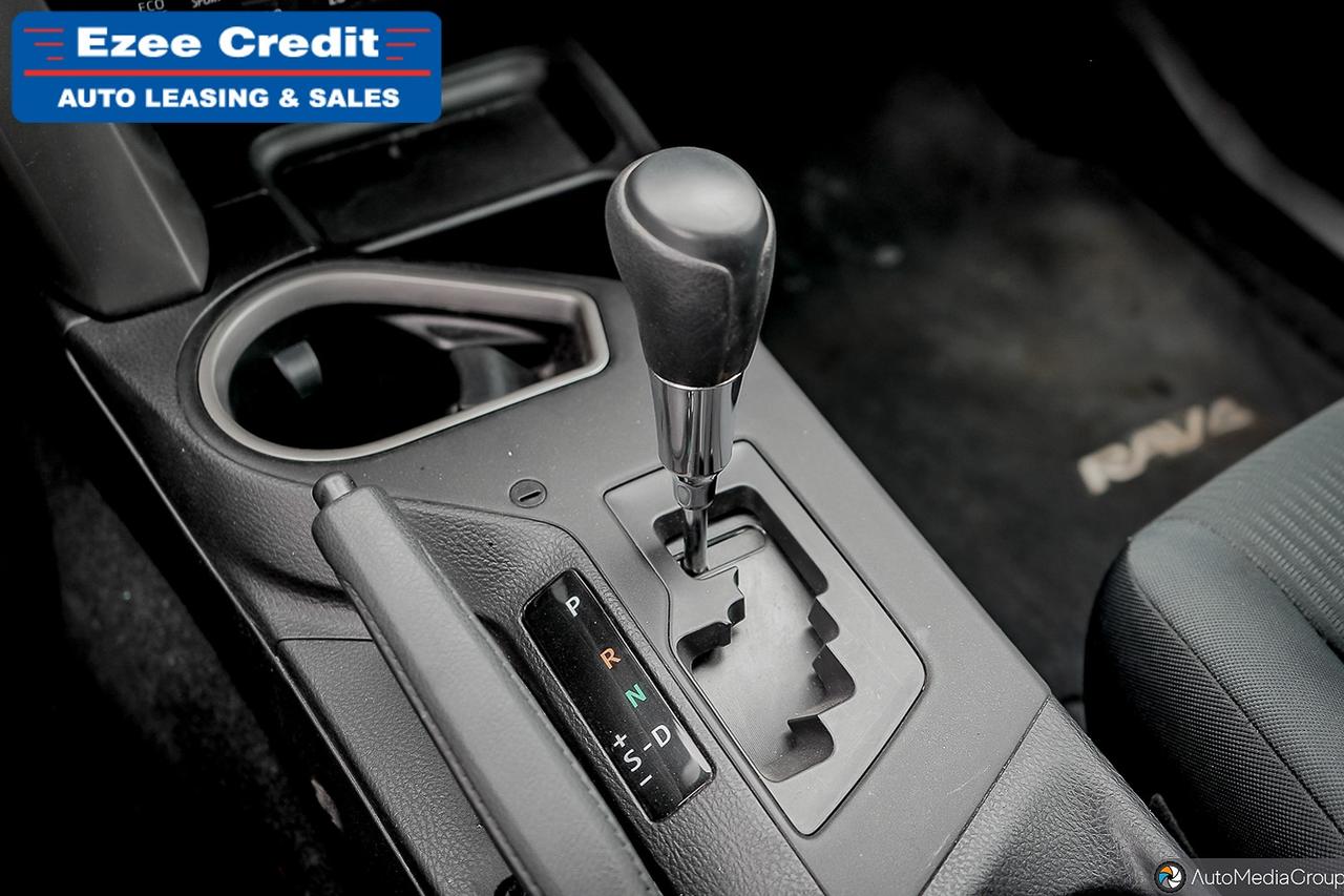 2018 Toyota RAV4 LE Photo