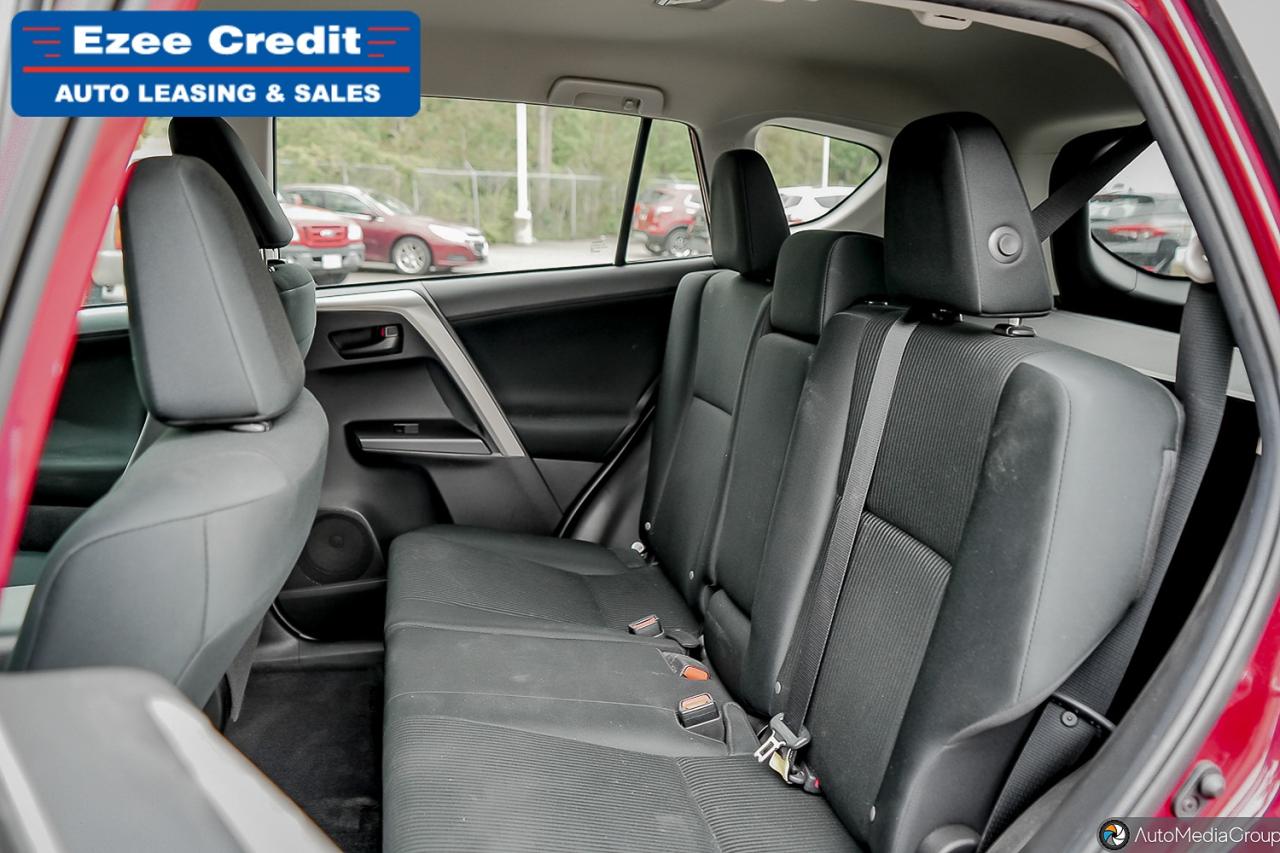 2018 Toyota RAV4 LE Photo