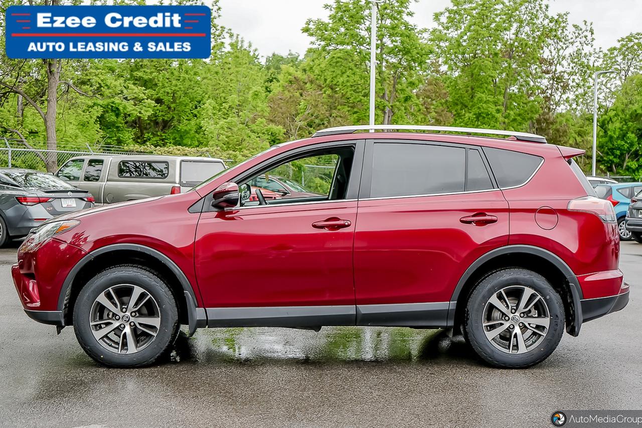 2018 Toyota RAV4 LE Photo