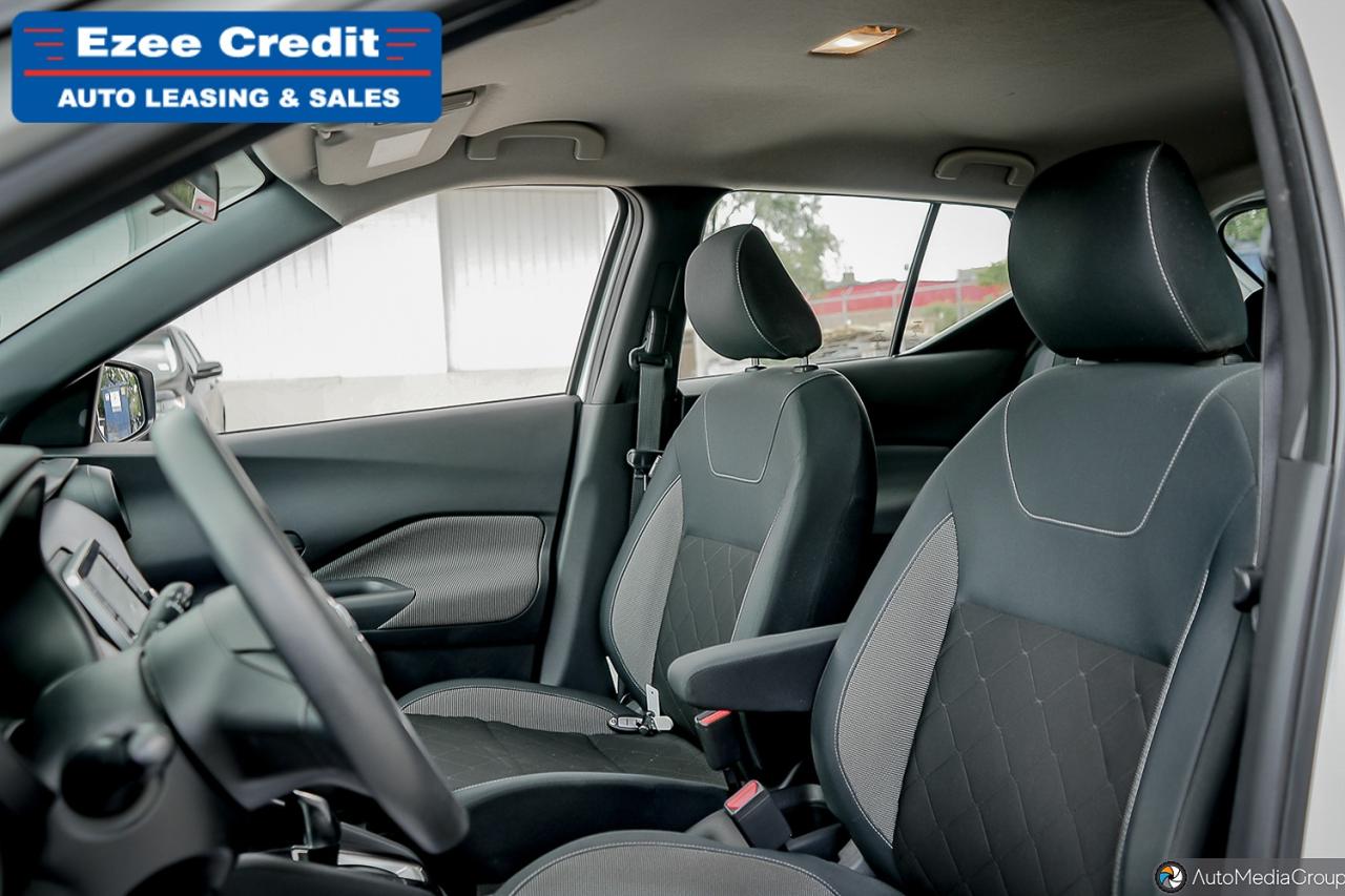 2020 Nissan Kicks S Photo12