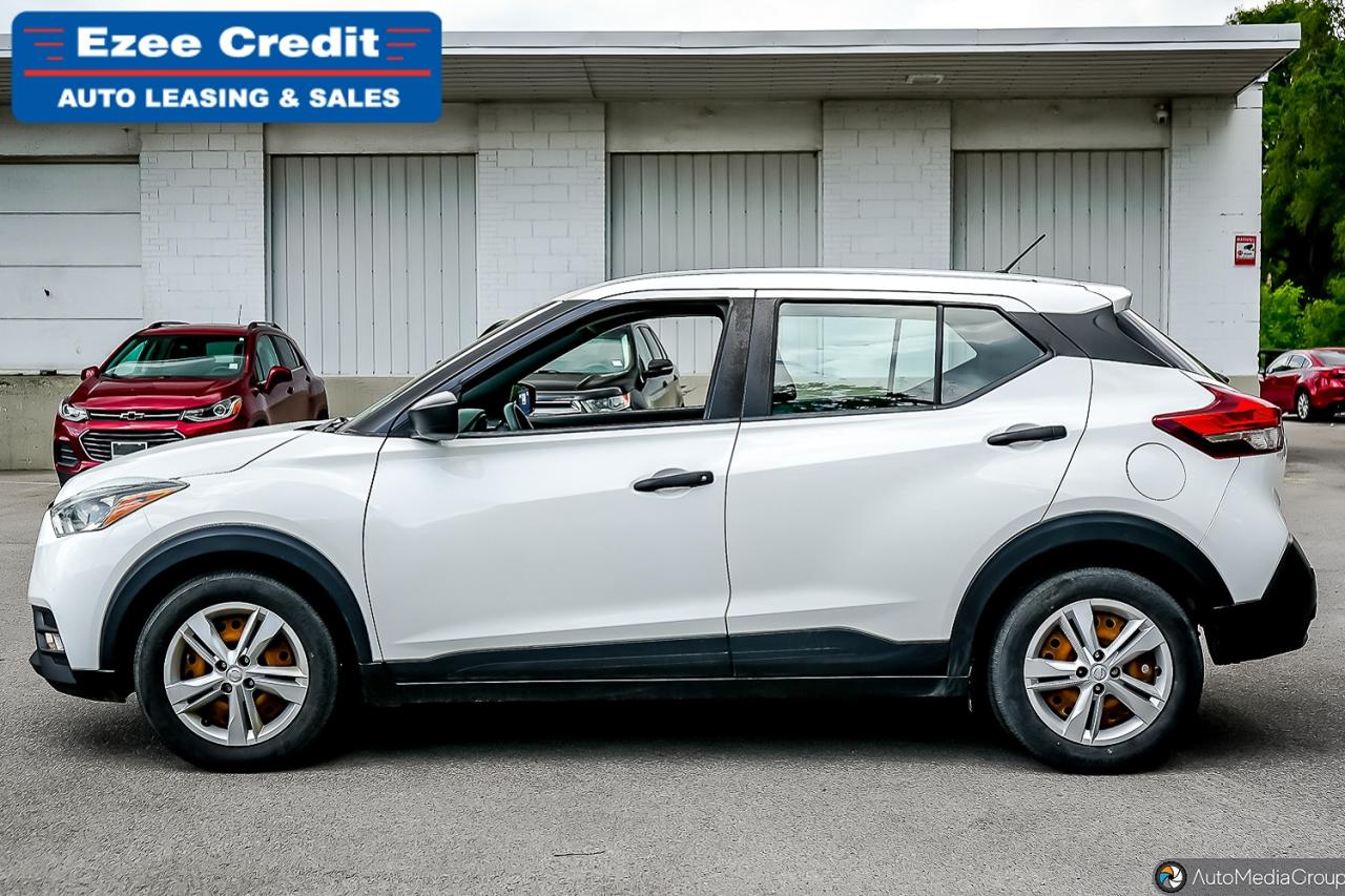 2020 Nissan Kicks S Photo8