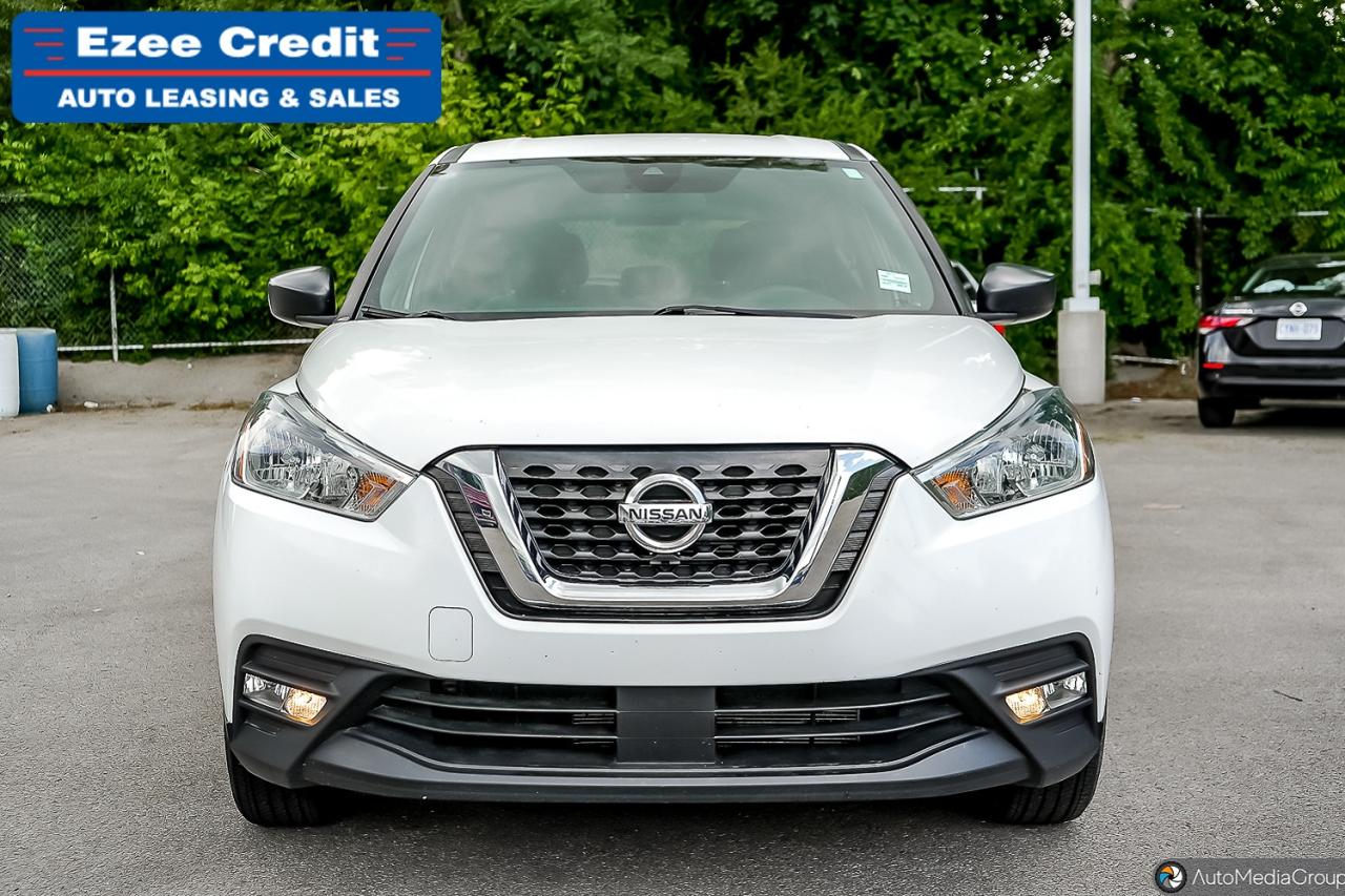 2020 Nissan Kicks S Photo10