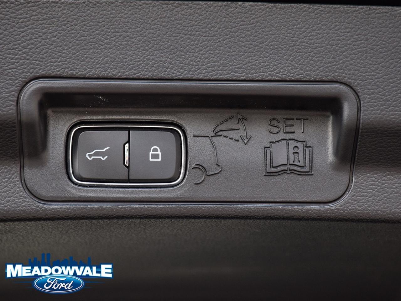 2022 Ford Explorer Timberline Photo