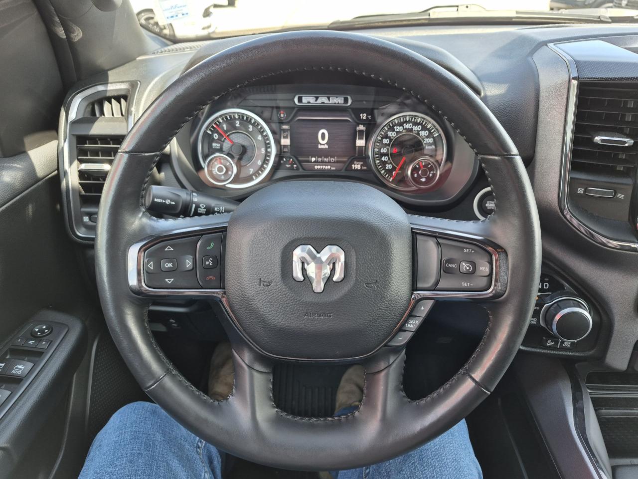2020 RAM 1500 BIG HORN/LONESTAR CREW 4X4 CREW CAB - 5.7L HEMI Photo9