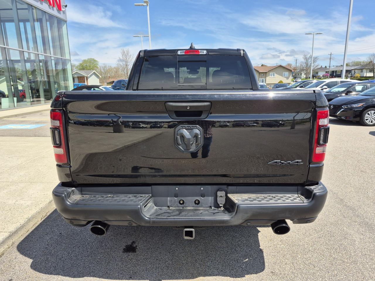 2020 RAM 1500 BIG HORN/LONESTAR CREW 4X4 CREW CAB - 5.7L HEMI Photo4