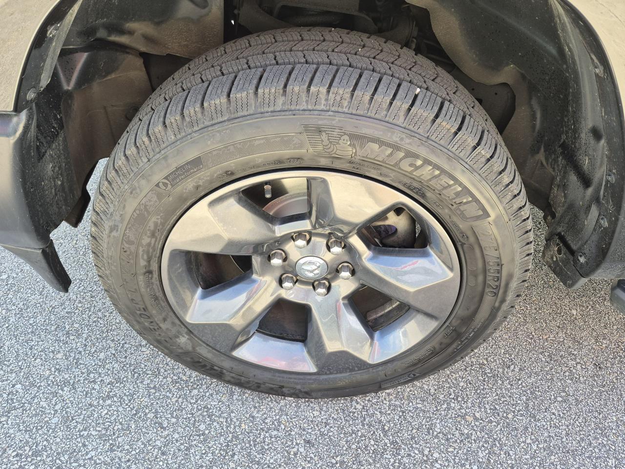 2020 RAM 1500 BIG HORN/LONESTAR CREW 4X4 CREW CAB - 5.7L HEMI Photo17