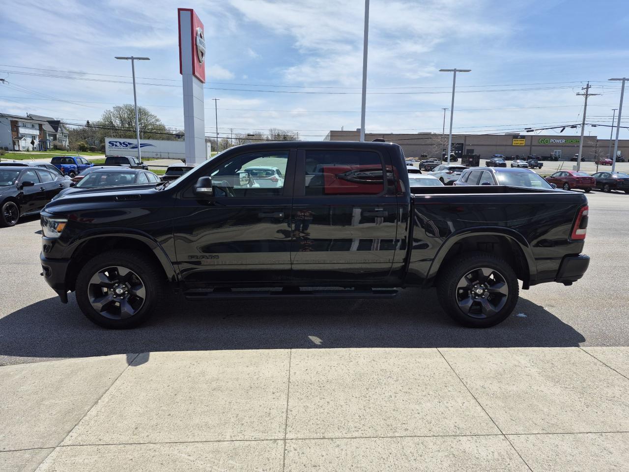 2020 RAM 1500 BIG HORN/LONESTAR CREW 4X4 CREW CAB - 5.7L HEMI Photo3