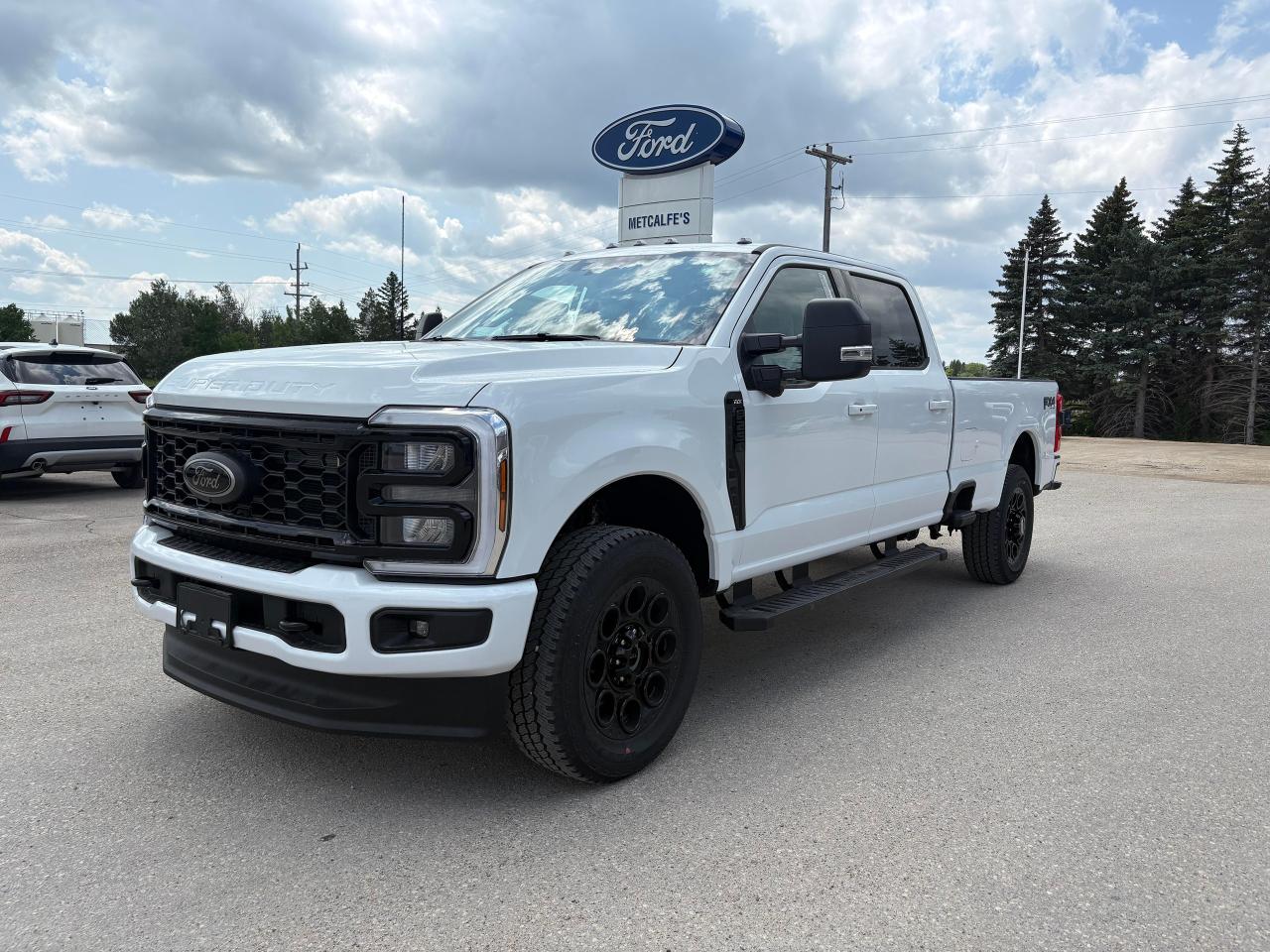 2025 Ford F-250 Super Duty SRW XLT 4WD CREW CAB 8' BOX Photo1