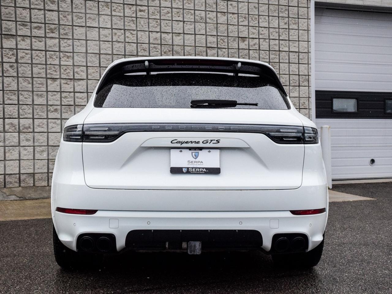 2022 Porsche Cayenne GTS Photo
