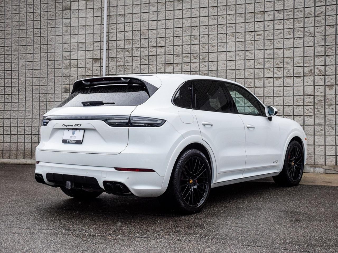 2022 Porsche Cayenne GTS Photo